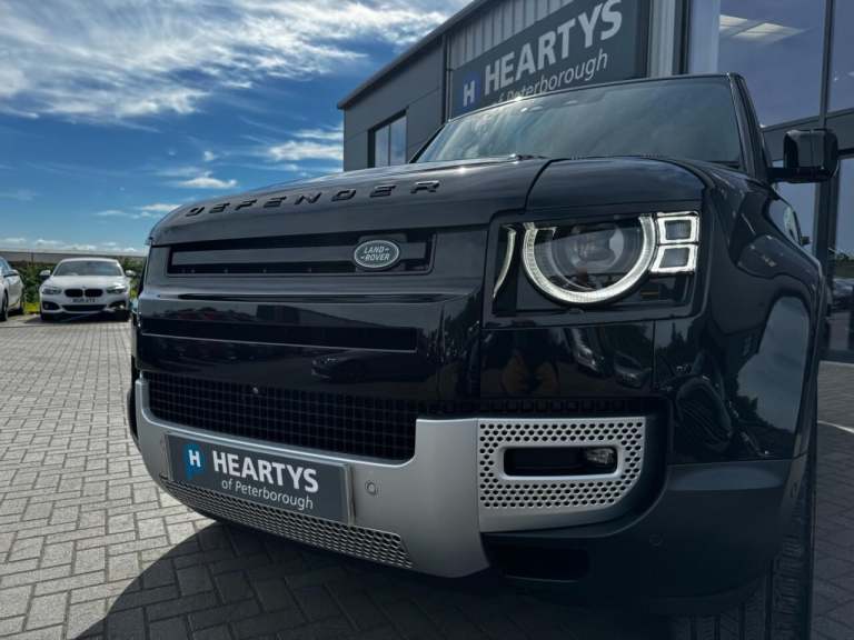 2023 Land Rover Defender 3.0 D250 Hard Top SE Auto PANEL VAN DIESEL Automatic