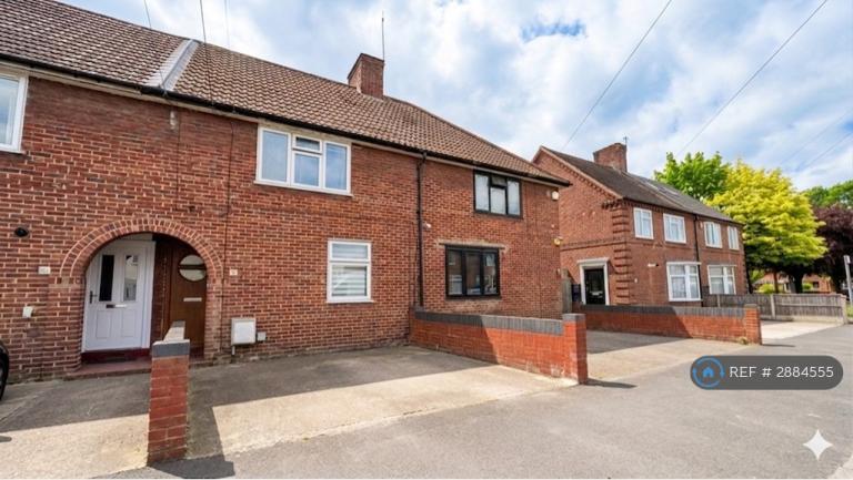 3 bedroom house in Marlborough Road, Dagenham, Essex, RM8 (3 bed) (#2884555)