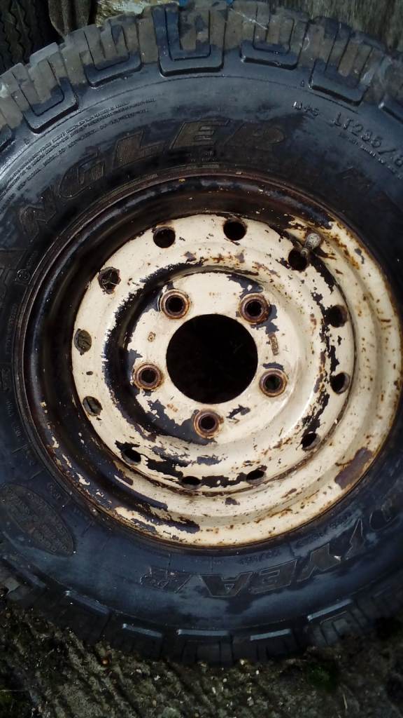 Landrover tyres