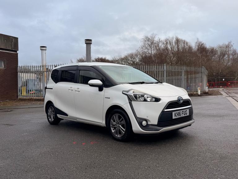 2016 Toyota Sienta Sienta Hybrid 1.5L Automatic MVP Petrol/Hybrid Automatic