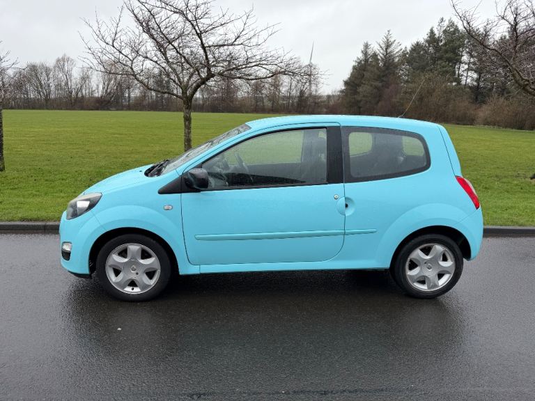 RENAULT TWINGO DYNAMIQUE 1.1L (2013) £35 tax low miles 3 door year mot.