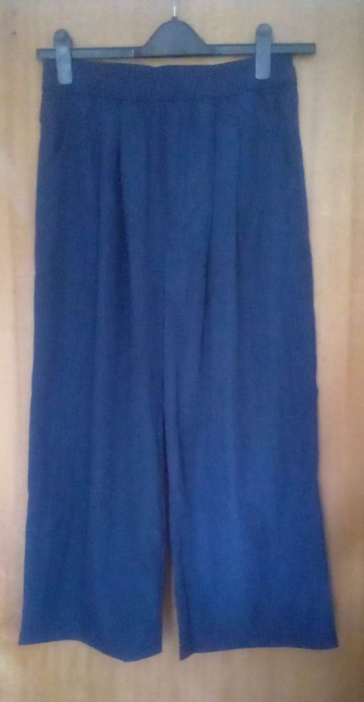 New Navy Blue Palazzo Summer Wide Leg Trousers-Size 16.POST OR COLLECT!