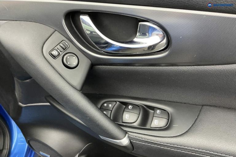 2020 Nissan Qashqai 1.3 DiG-T 160 Tekna 5dr DCT SUV Petrol Automatic