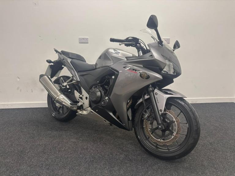 HONDA CBR500R ** GREAT A2 BIKE - 12 MONTH MOT **