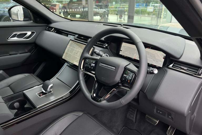 2025 Land Rover Range Rover Velar 2.0 D200 MHEV Dynamic SE SUV 5dr Diesel Auto 4WD Euro 6 (s/s) (...