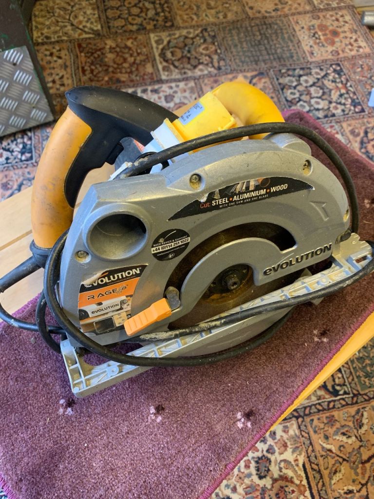 Circular saw good condition 