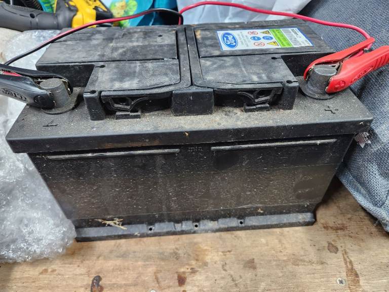 Varta 60Ah 590A car battery