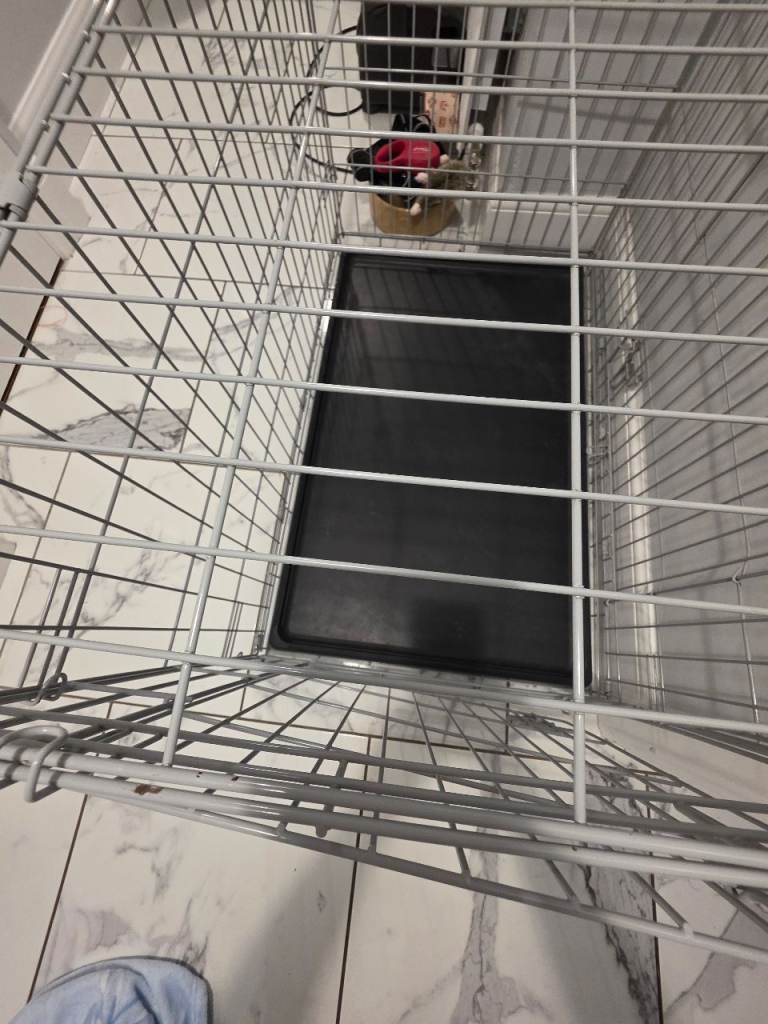 Dog cage / crate 