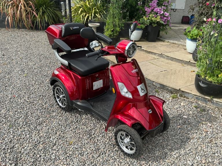 Veleco Mobility Scooter, red , new condition 