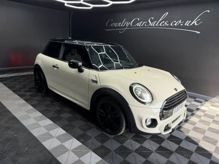 2019 MINI Hatch 1.5 Cooper Sport Hatchback 3dr Petrol Manual Euro 6 (s/s) (136 ps) Hatchback Petr...