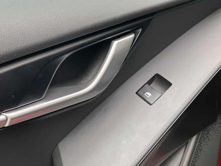 2024 Kia Niro 1.6 GDi 127 Hybrid 2 Nav 5dr DCT ESTATE PETROL/ELECTRIC Automatic