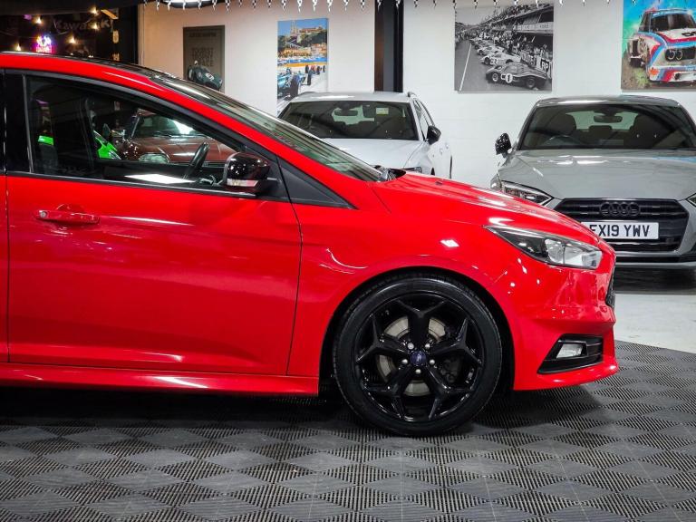 2015 Ford Focus 2.0T EcoBoost ST-3 5dr HATCHBACK PETROL Manual