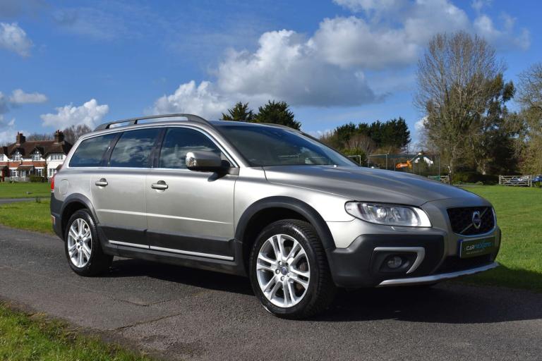 2015 Volvo XC70 2.4 XC70 SE Luxury D5 AWD Auto 4WD 5dr Estate Diesel Automatic