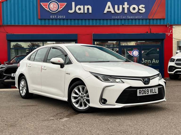 2019 Toyota Corolla 1.8 VVT-i Hybrid Icon Tech 4dr CVT SALOON PETROL/ELECTRIC Automatic