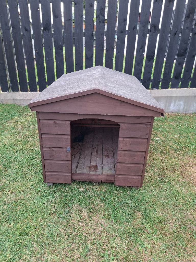 Large Dog Kennel 