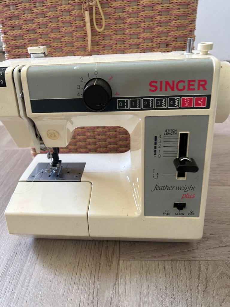 Singer sewing machine 