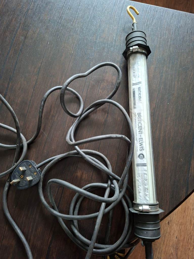 FOR CAR MECHANIC GARAGE PROFESSIONAL 240V LIGHT 