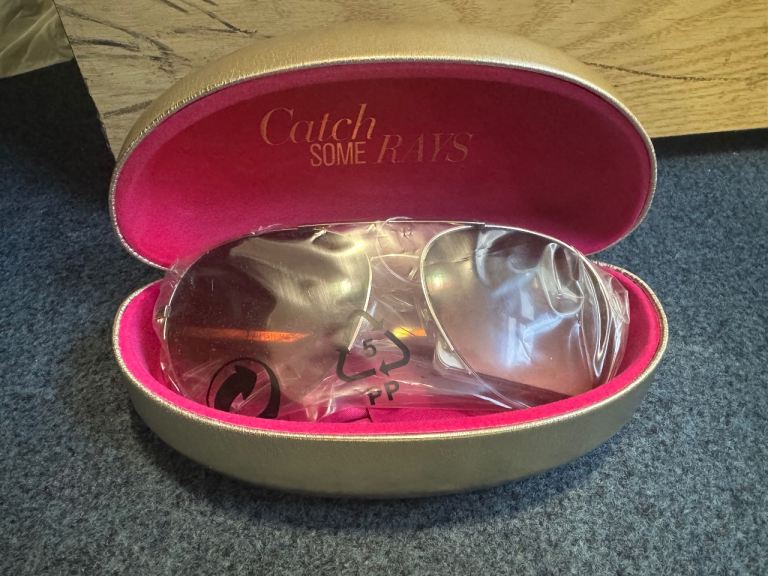 Lipsy London Aviator style metal sunglasses pink gold designer Cat 3 UV400