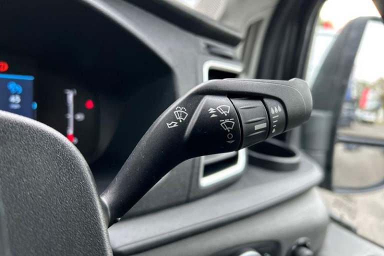 2025 Ford Transit 460 Limited AUTO L4 H3 ELWB High Roof 17 Seat Minibus RWD 2.0 EcoBlue 165ps Min...