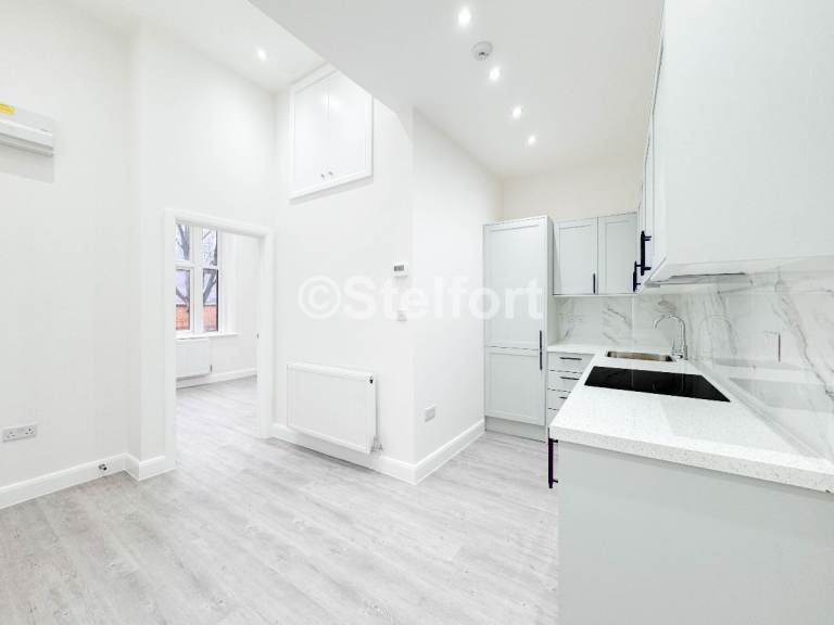image for 1 bedroom flat in Archway Road, London N6