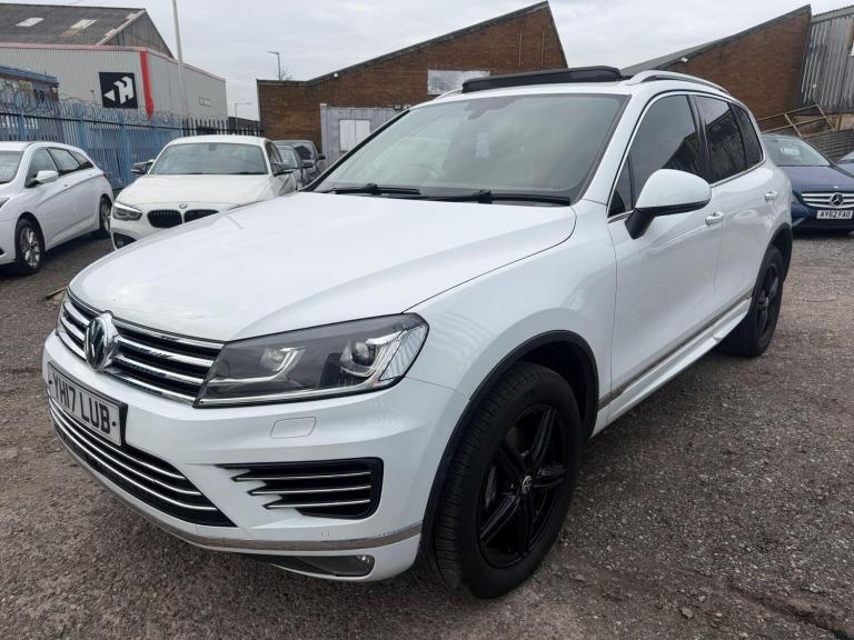 2017 Volkswagen Touareg 3.0 TDI V6 BlueMotion Tech R-Line Plus Tiptronic 4WD Euro 6 (s/s) 5dr EST...