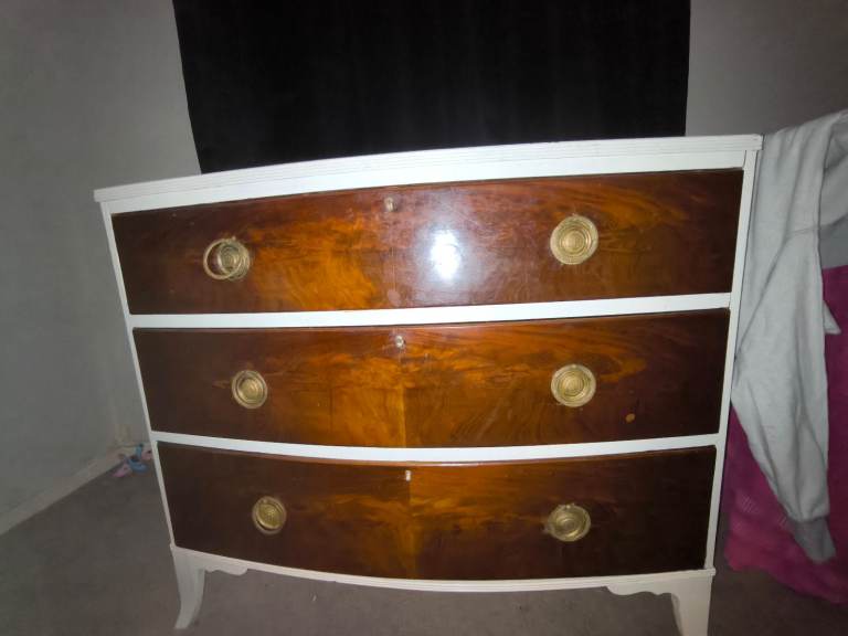 Vintage 3-Drawer Chest – Ideal Upcycling Project