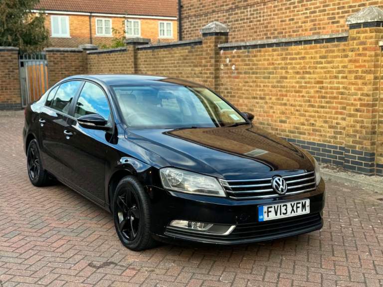 Volkswagen, PASSAT, Saloon, 2013, Manual, 1598 (cc), 4 doors