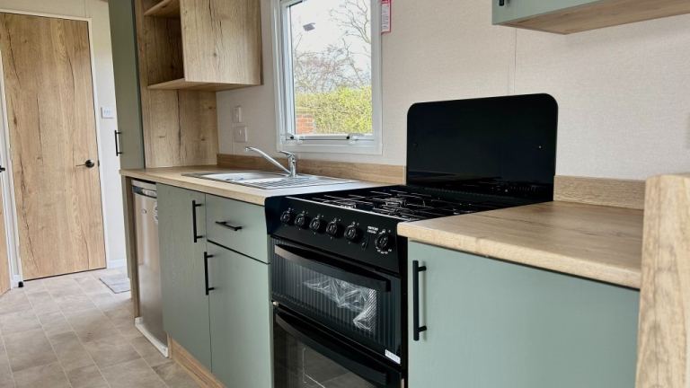 Wonderful caravan, pay to own monthly, Dawlish