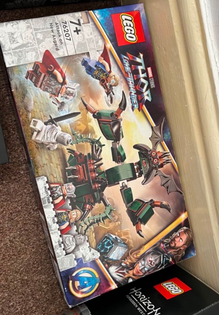 LEGO Thor Love and Thunder 76207 Attack on New Asgard - NEW