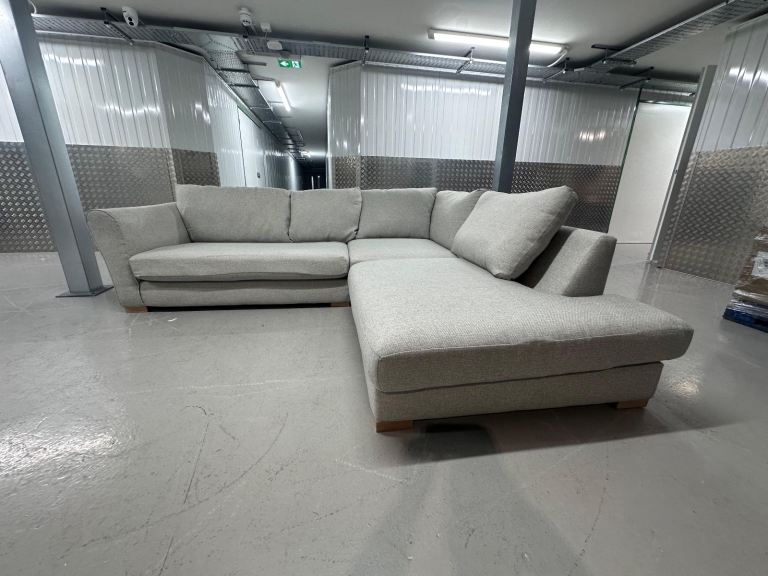 LOVELY GREY CORNER SOFA RIGHT HAND - DELIVERY OPTION