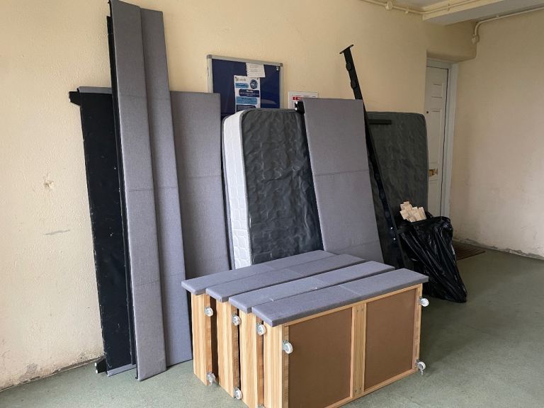 Kingsize Bed with 4 drawers and the mattress, from smoke free pet free home.