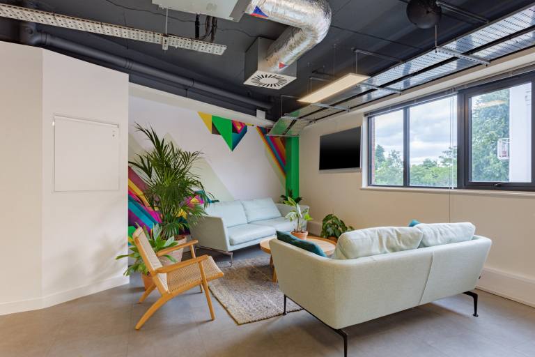 London - TW11 0JR \ Coworking Desk Membership with Flexible Access