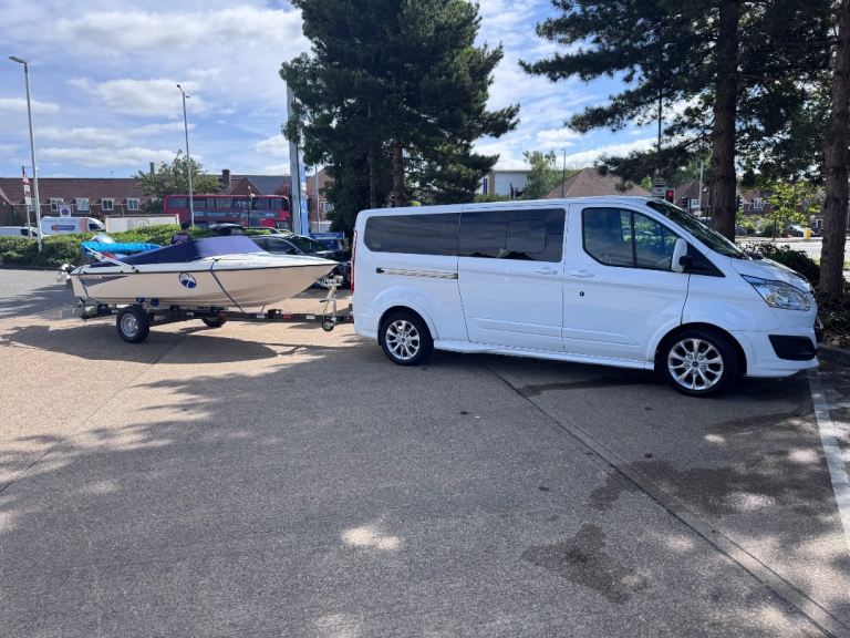VAN & BOAT 