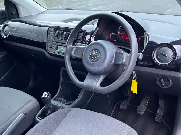 2014 Volkswagen up! 1.0 Move Up 3dr HATCHBACK Petrol Manual