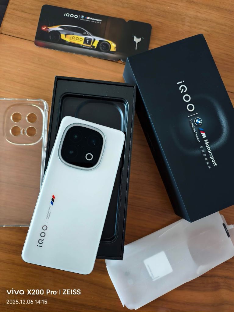 vivo iQOO 13 Motorsport Edition/ 6.82 in 2K 144Hz/ 16GB RAM + 256GB/ 6150mAh/Snapdragon 8 Elite