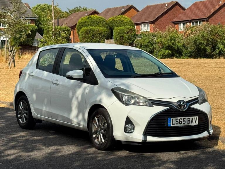 2015 Toyota Yaris 1.33 Dual VVT-i Icon Euro 5 5dr Euro 5 HATCHBACK Petrol Manual