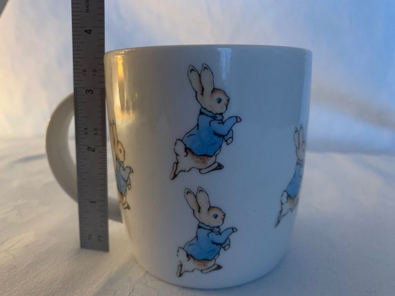 Churchill Beatrix Potter Peter Rabbit Full Sized Ceramic Mug in very good condition