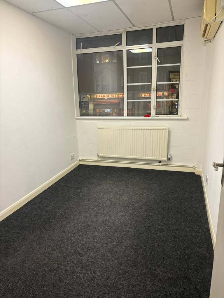 Office for creative SME/Artist studio in Kilburn | £375 pcm | 84 ft²