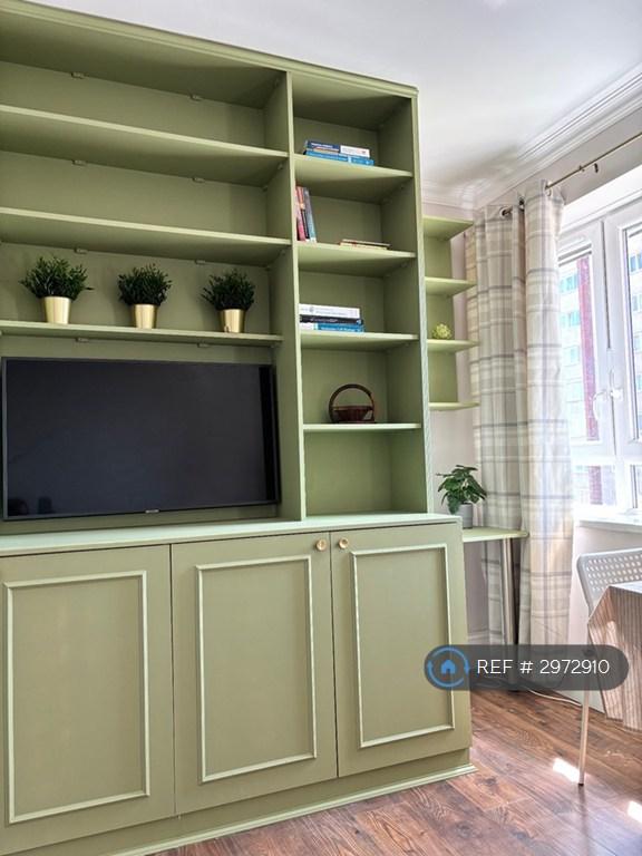 2 bedroom flat in Mary Macarthur House, London, W6 (2 bed) (#2972910)