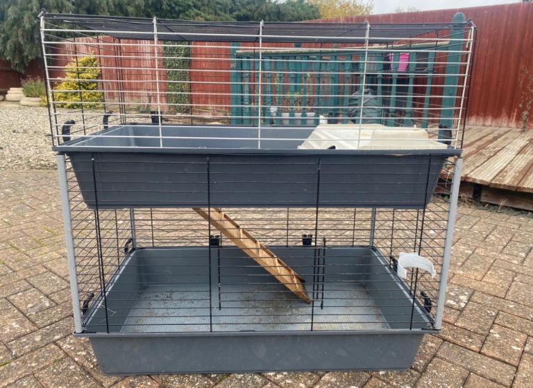 Guinea pig double cage x 2 available 
