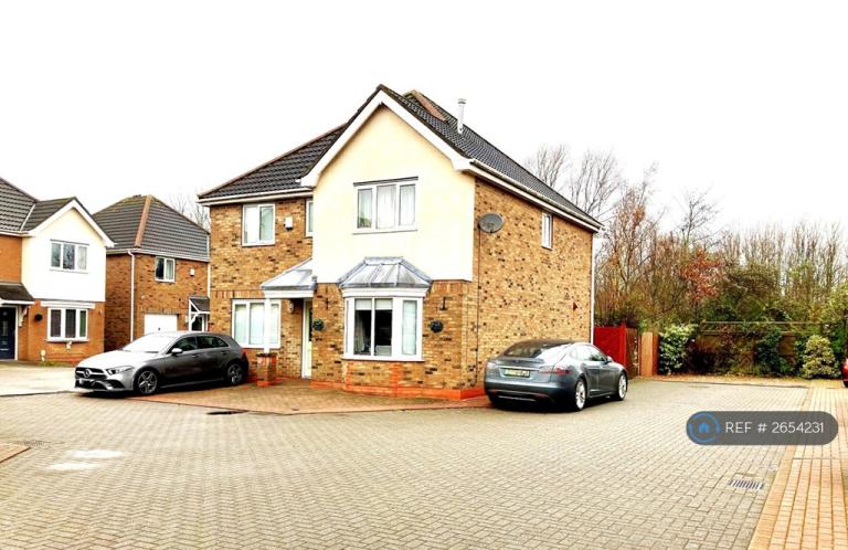 1 bedroom in The Groves, Hull, HU4 (#2654231)