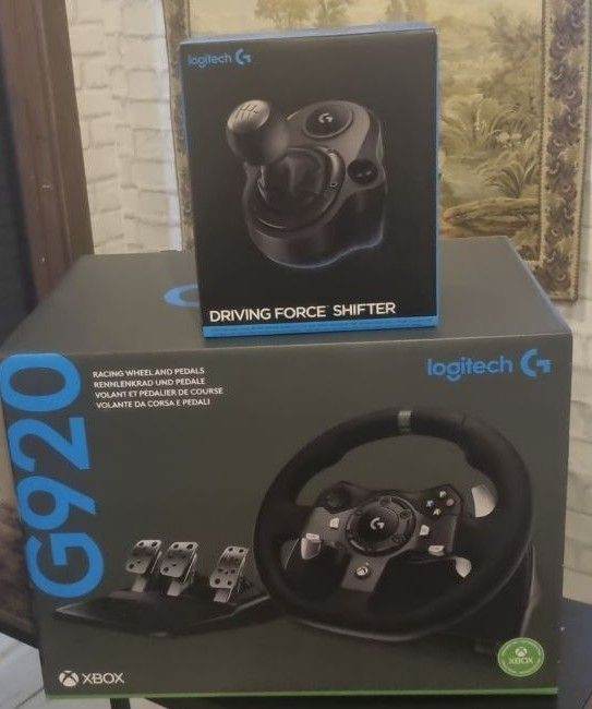 Logitech G920 Driving Pedals Force Racing Wheel & 6 Speed Shifter - Sealed Box