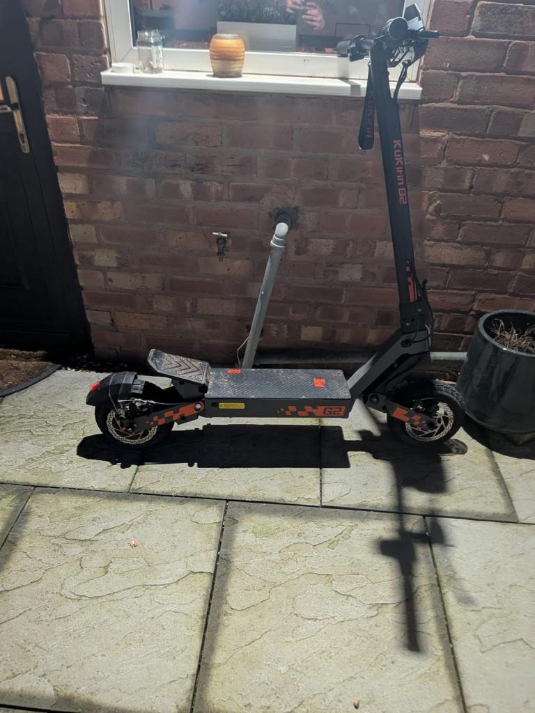 Electric scooter 