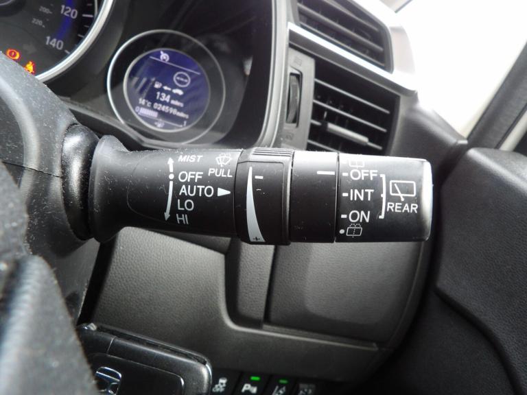 2020 Honda Jazz 1.3 i-VTEC SE Hatchback 5dr Petrol CVT Euro 6 (s/s) (102 ps) HATCHBACK Petrol Aut...