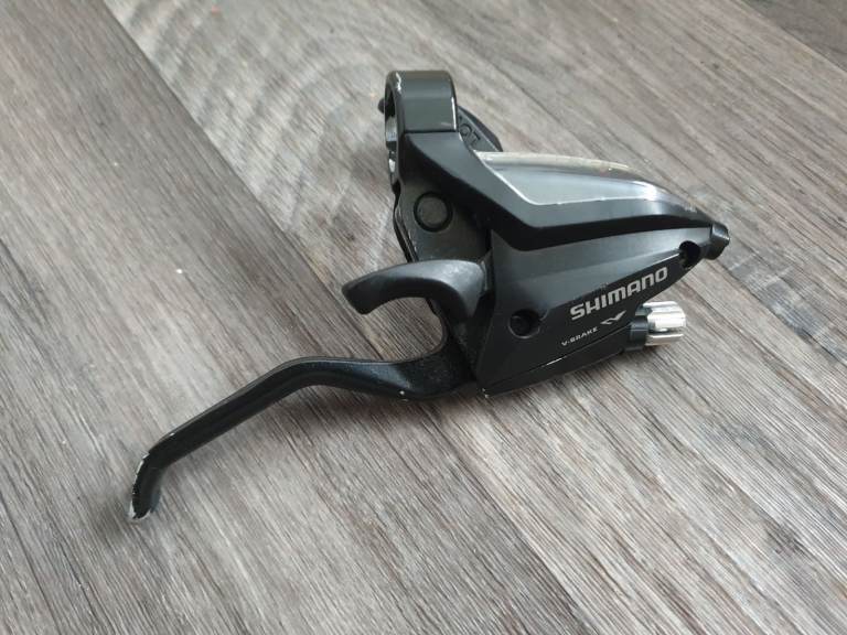 Shimano 8 speed shifters / lever 
