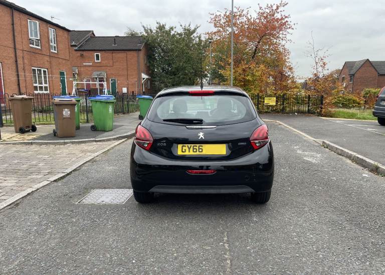 Peugeot 208 Active Blue Hdi 1560cc Diesel Hatchback 2016