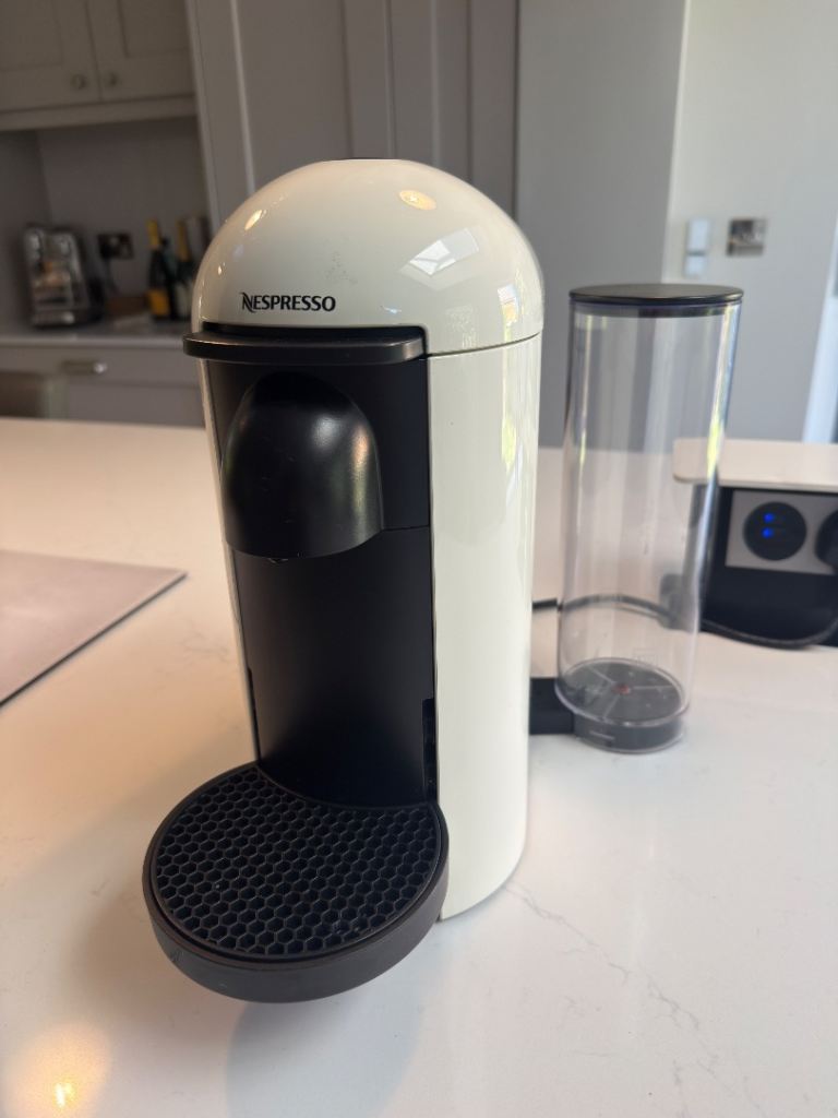 Nespresso Virtuo Plus Coffee Machine