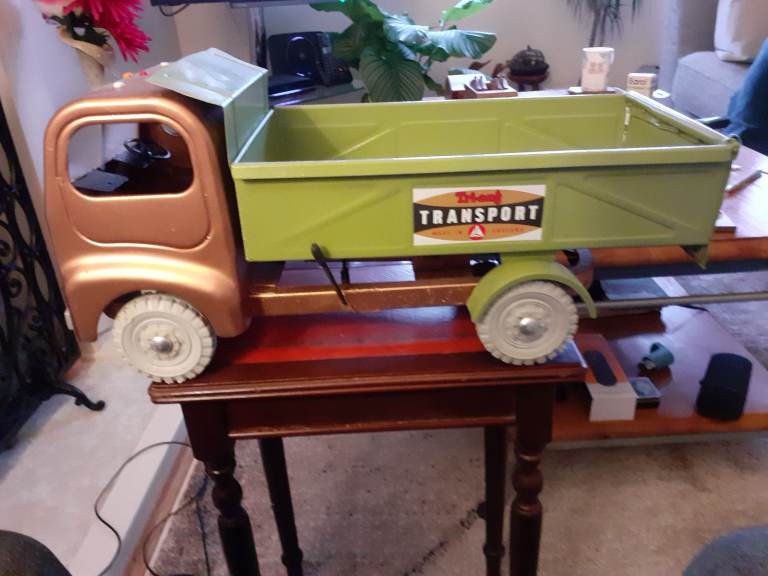 Vintage TRIANG Large Metal Tipper Truck Bb70 Regal Roadster