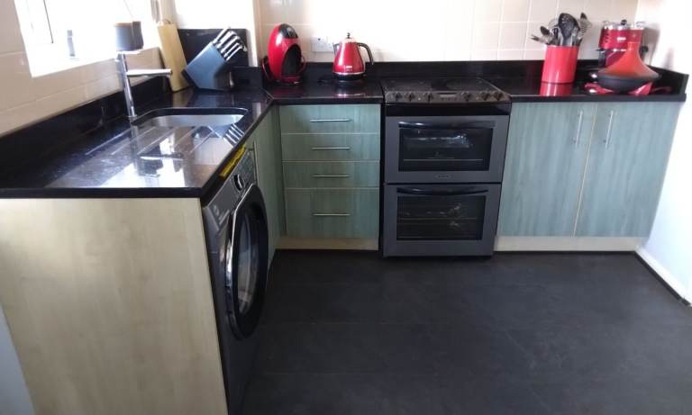 Used kitchen 