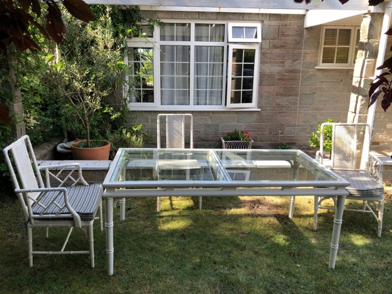 Arighi Bianchi dining table and three chairs 